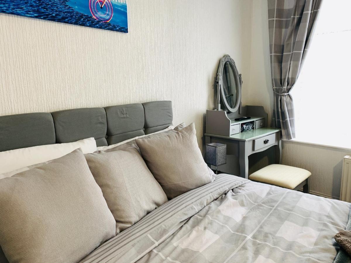 The Whitehouse Holiday Apartments Blackpool Exteriör bild