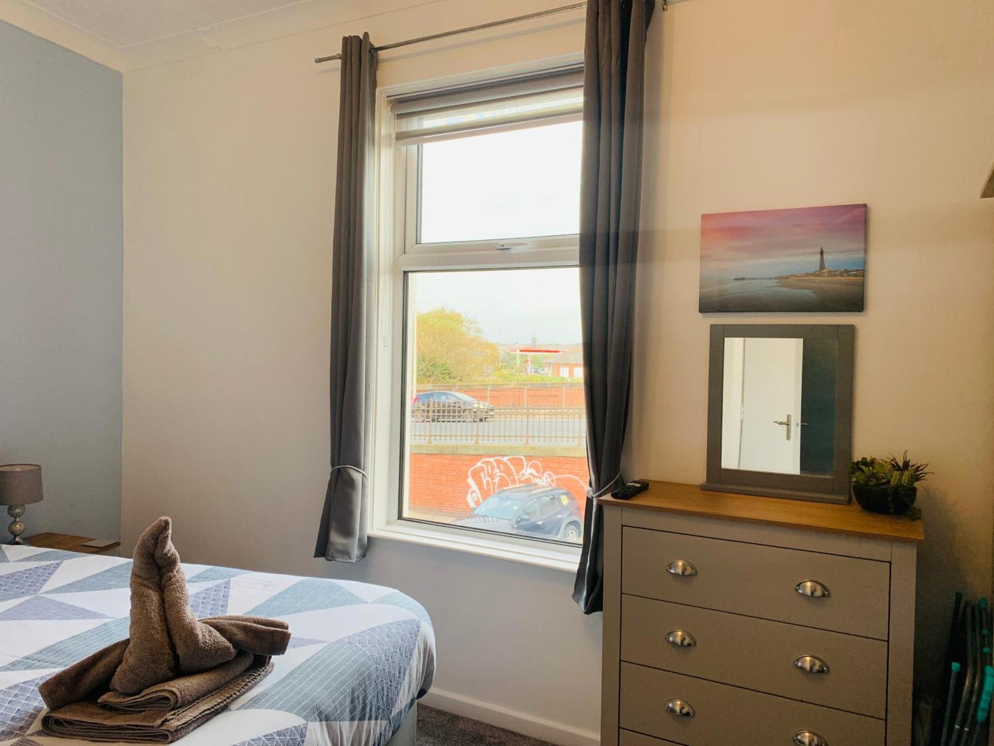 The Whitehouse Holiday Apartments Blackpool Exteriör bild
